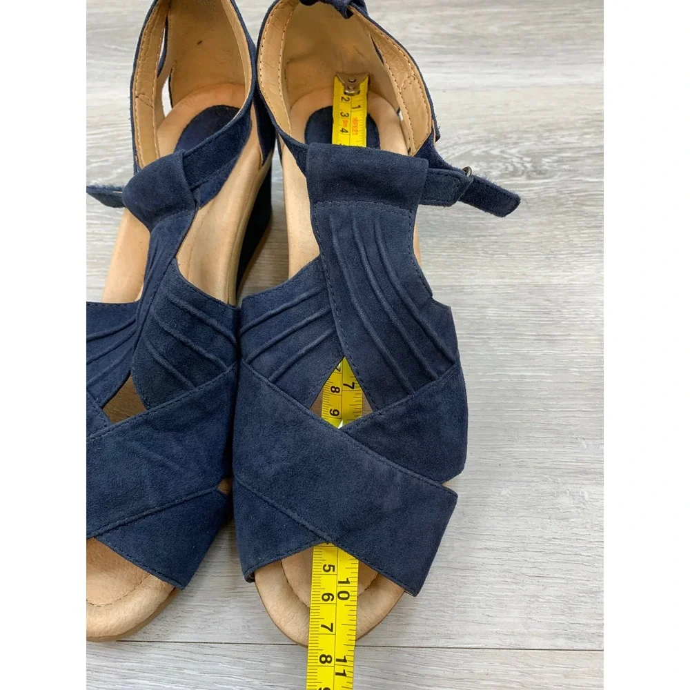 Earth Cheverly Women's Blue Suede Pleated Wedge Sandals 11 W Comfort Shoes